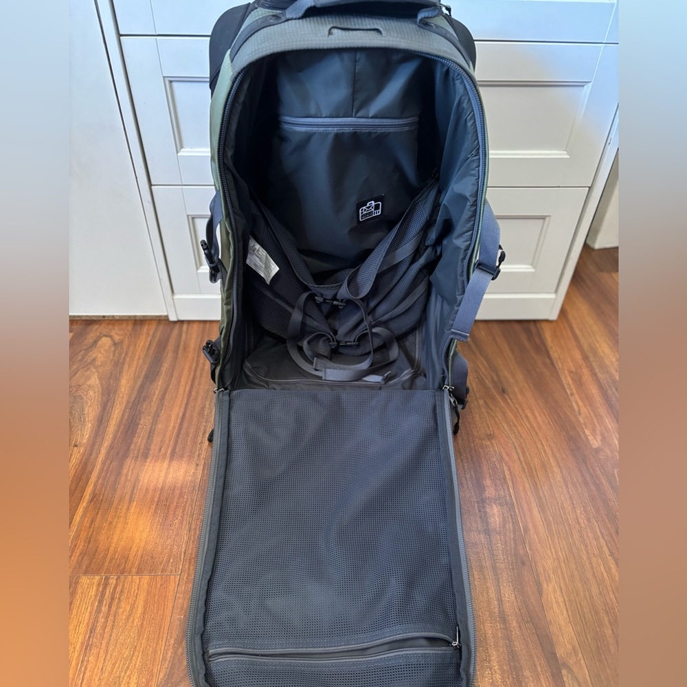 Eagle Creek Olive and Charcoal Travel Backpack - Picture 7 of 10